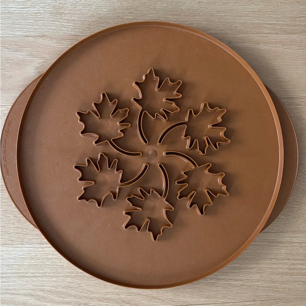 PIE TOP CUTTERS NEW - 1/reversible (leaves/apples), box of 3 designs